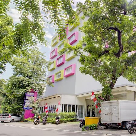 Hotel O Gambir Near Juanda Station Formerly Bunga Dahlia Джакарта Экстерьер фото
