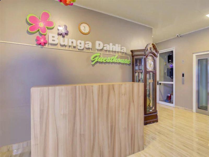 Hotel O Gambir Near Juanda Station Formerly Bunga Dahlia Джакарта Экстерьер фото
