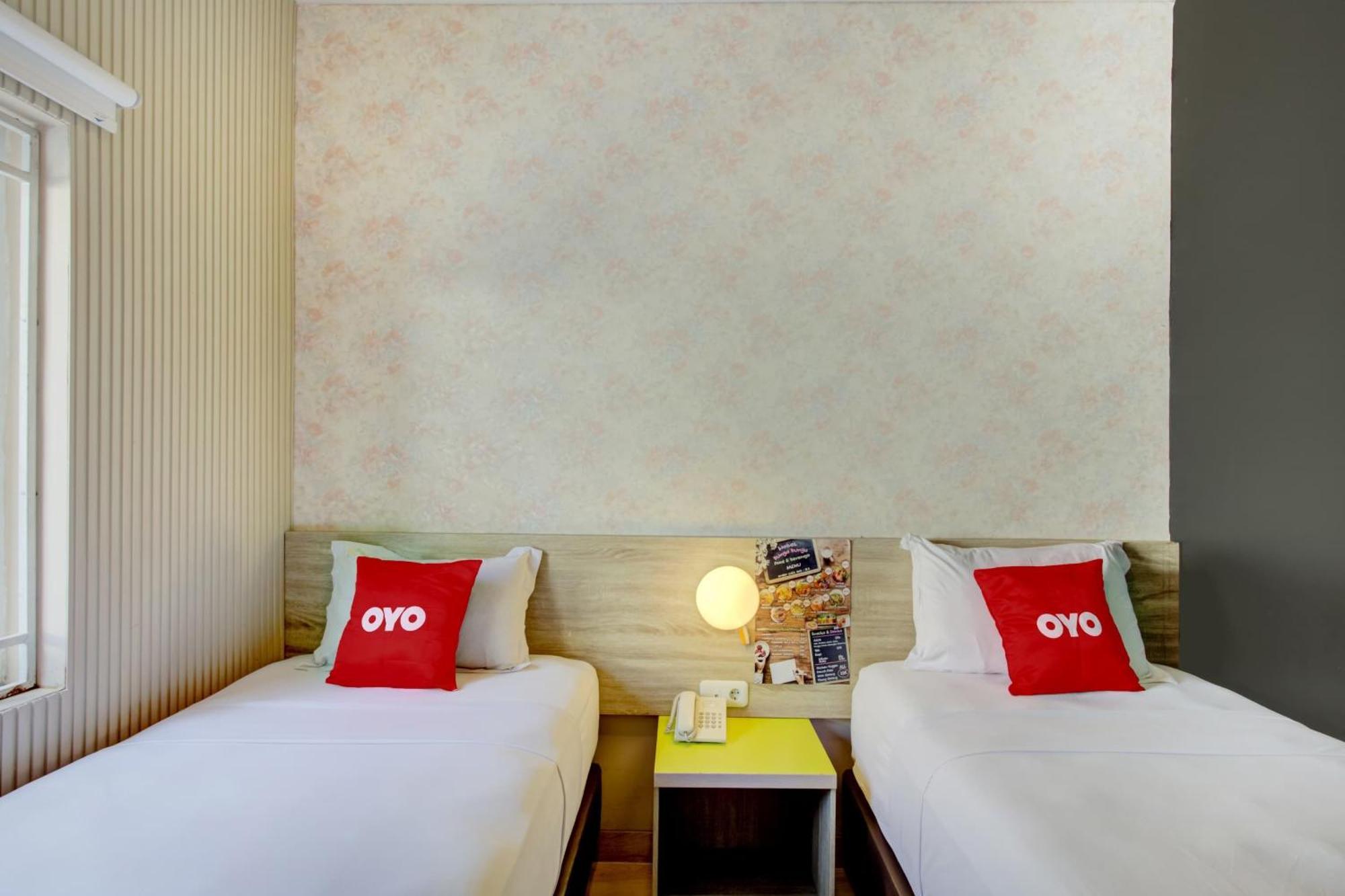 Hotel O Gambir Near Juanda Station Formerly Bunga Dahlia Джакарта Экстерьер фото