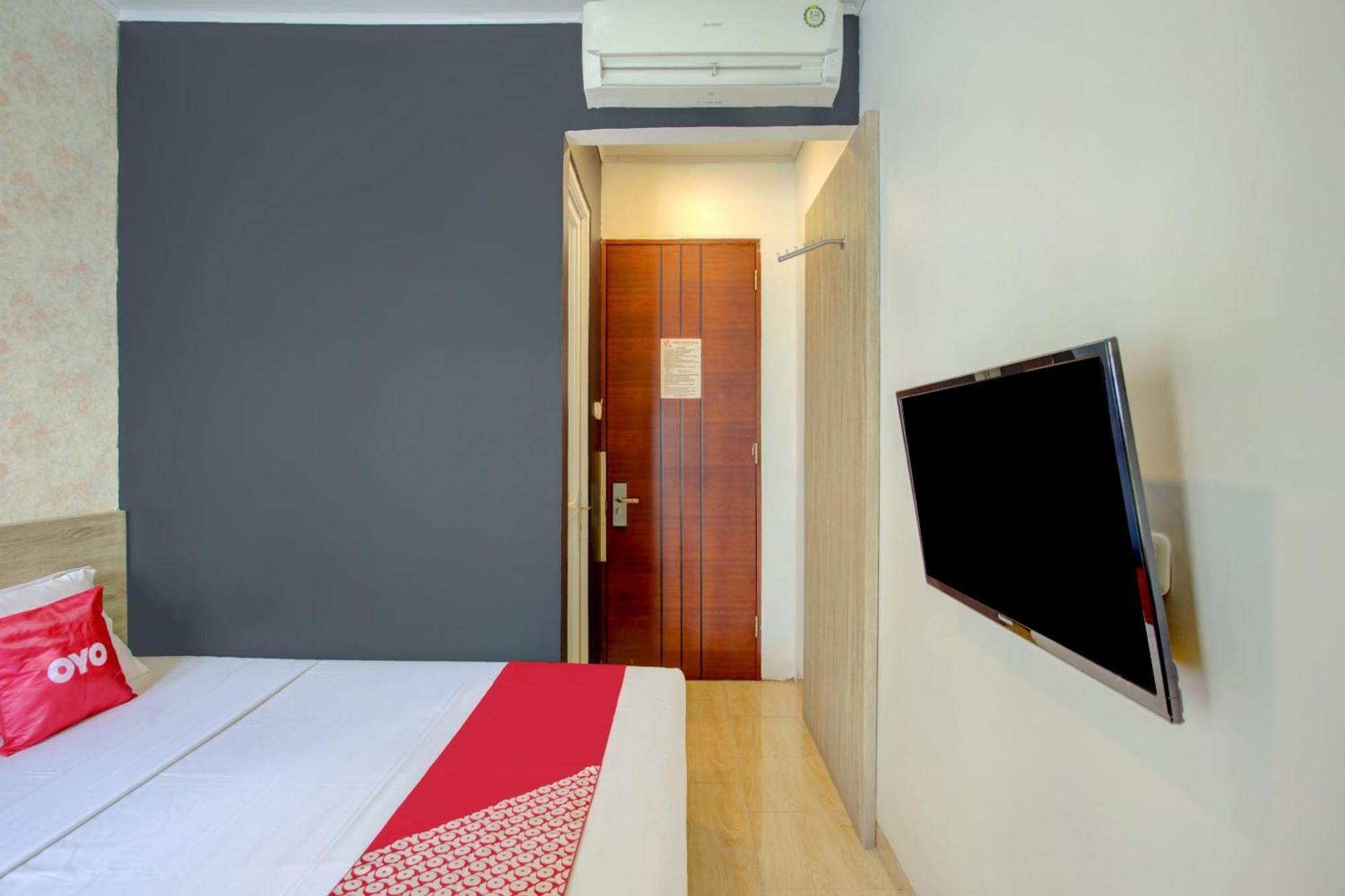 Hotel O Gambir Near Juanda Station Formerly Bunga Dahlia Джакарта Экстерьер фото