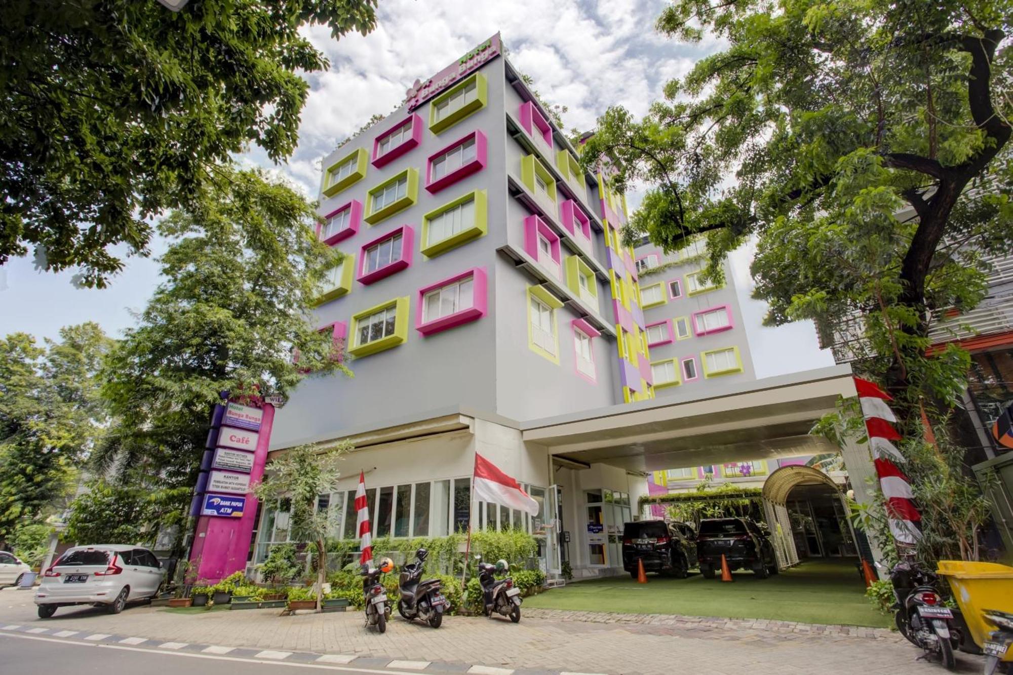 Hotel O Gambir Near Juanda Station Formerly Bunga Dahlia Джакарта Экстерьер фото
