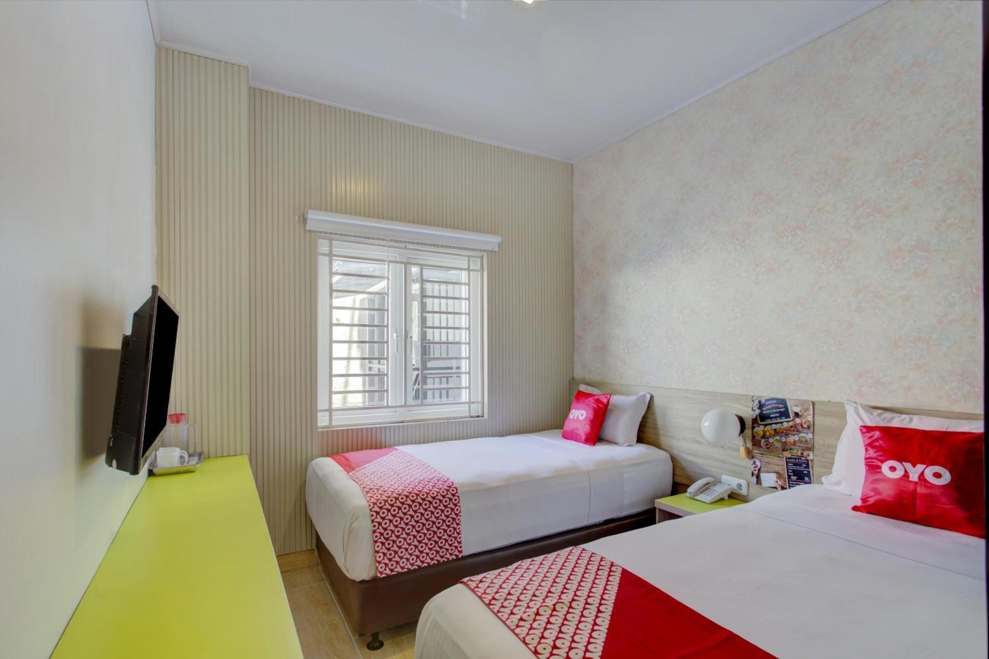 Hotel O Gambir Near Juanda Station Formerly Bunga Dahlia Джакарта Экстерьер фото